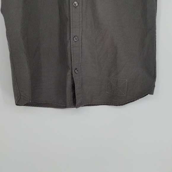 Outdoor Research Men's Shirt Size Medium Button Front Short Sleeve Collared - Picture 6 of 13